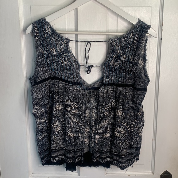 Free People Myna Tank in Floral Print Black Combo Frayed Raw Edges W-091 Sz S - Picture 12 of 13